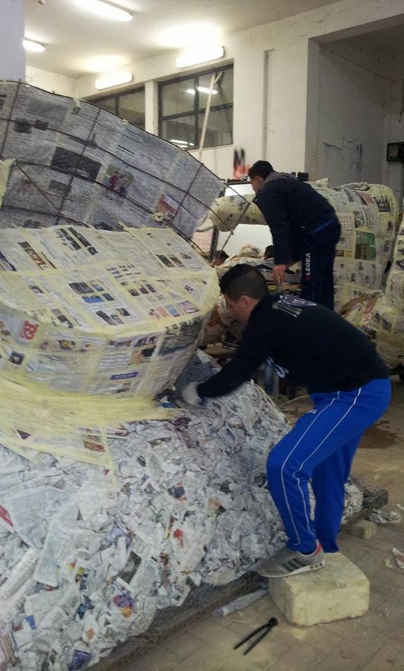 Maschere, coriandoli e carri allegorici: a Oria tutto pronto per il  Carnevale